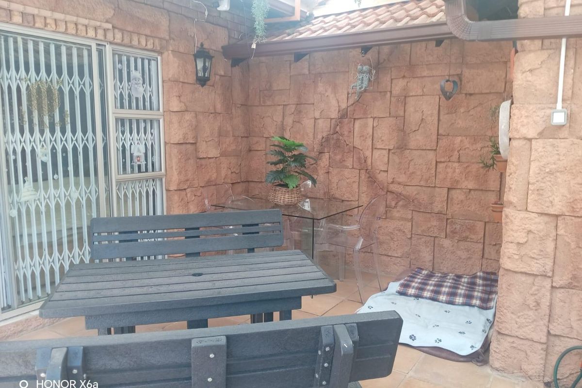 3 bedroom duet in Ninapark for sale - Photo 4