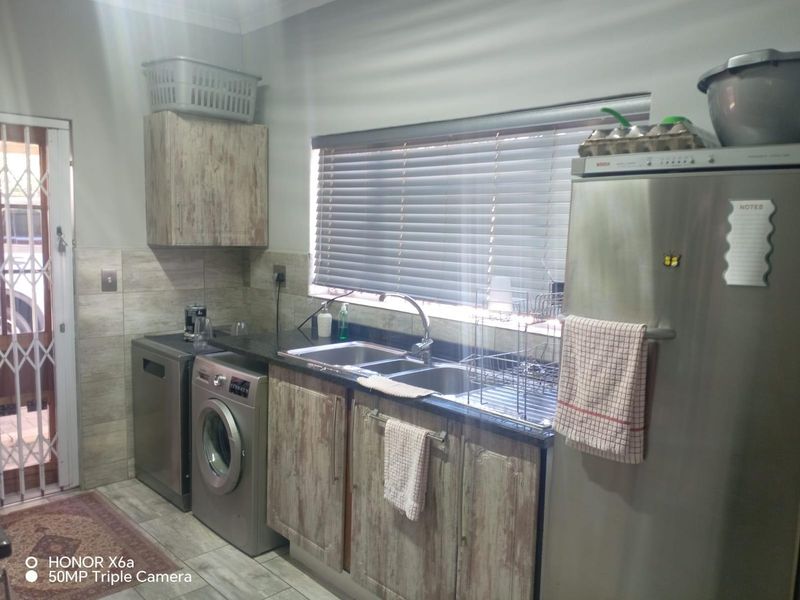 3 bedroom duet in Ninapark for sale - Photo 9