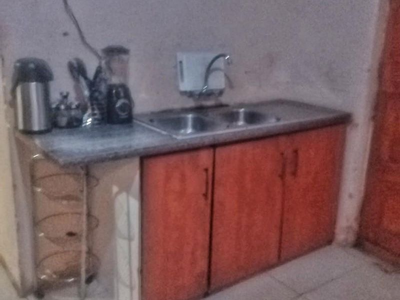 *Rental House in Soshanguve XX, Soshanguve, An Affordable Family Living in a Convenient Location - Photo 2