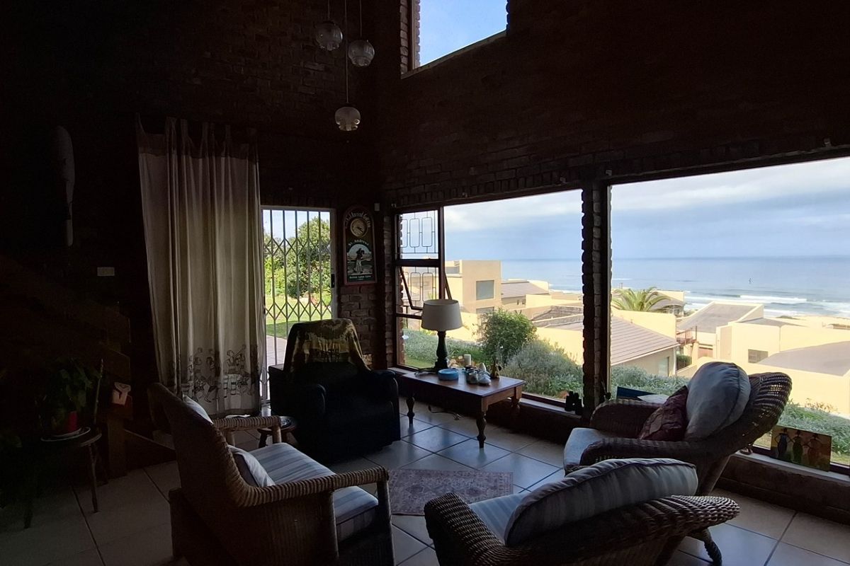 Double-Storey Property with STUNNING SEA VIEW - Photo 2