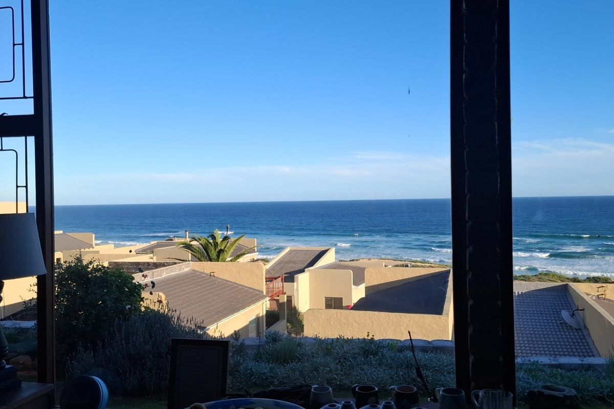 Double-Storey Property with STUNNING SEA VIEW - Photo 3