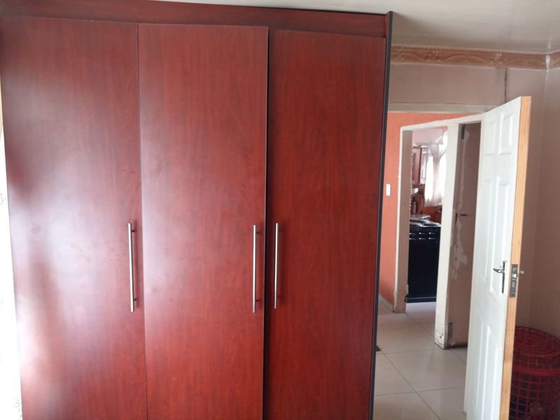House For Sale in Zola, Soweto - Photo 6