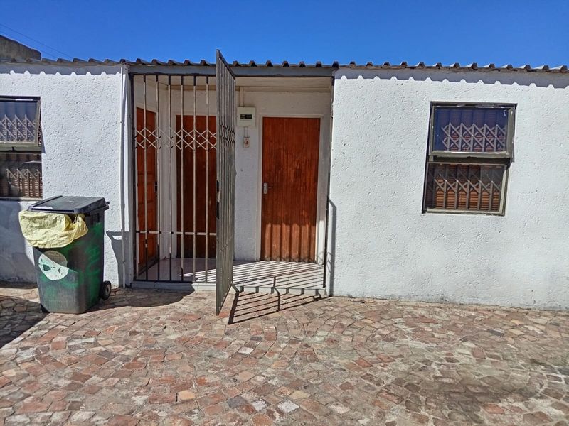 House For Sale in Zola, Soweto - Photo 9