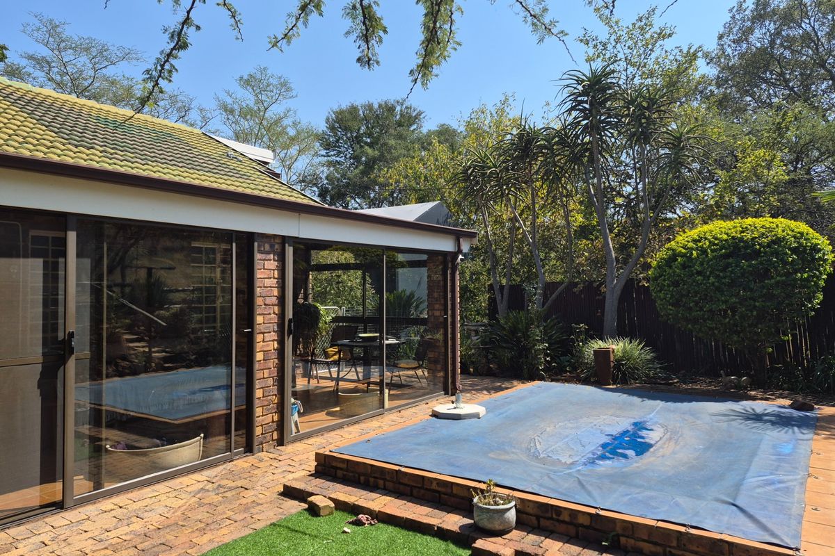 House Under Offer in Kranspoort Middelburg - Photo 5