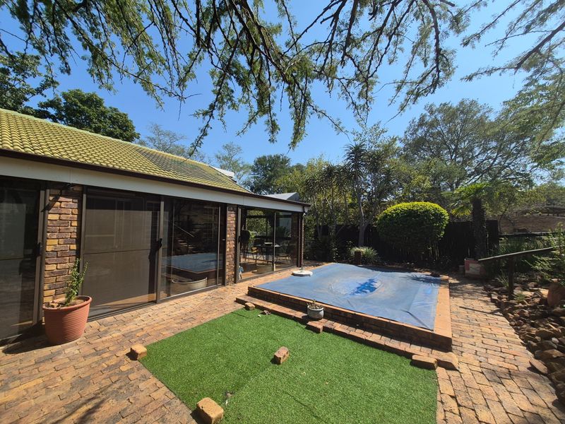 House Under Offer in Kranspoort Middelburg - Photo 9