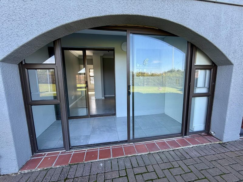 TO RENT Secure one Bedroom ground floor Apartment - Photo 9