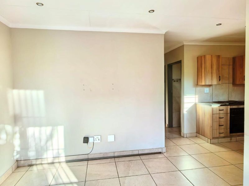 Urgent Sale: Perfect 3-Bedroom Starter Family Home in Leopards Rest Security Estate - Photo 9