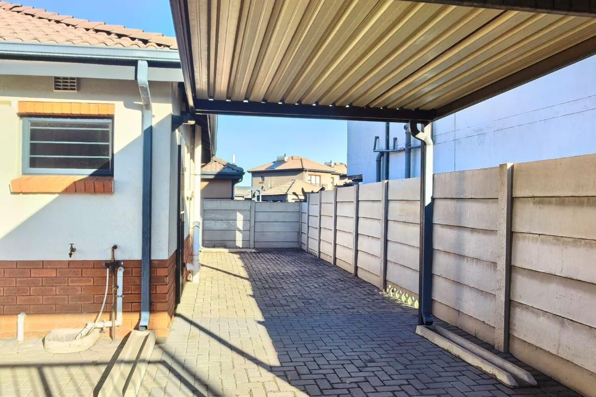 Urgent Sale: Perfect 3-Bedroom Starter Family Home in Leopards Rest Security Estate - Photo 3