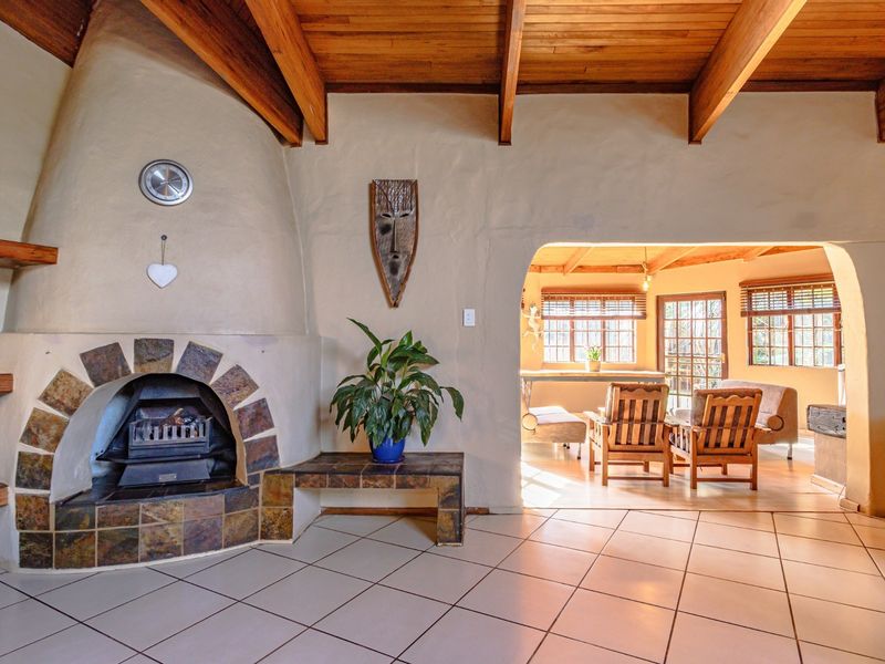 PERFECT LOCATION - BEST ADDRESS IN ZWARTKOP - LIGHTY TRAVELLED BOOMED OFF STREET!! - Photo 5