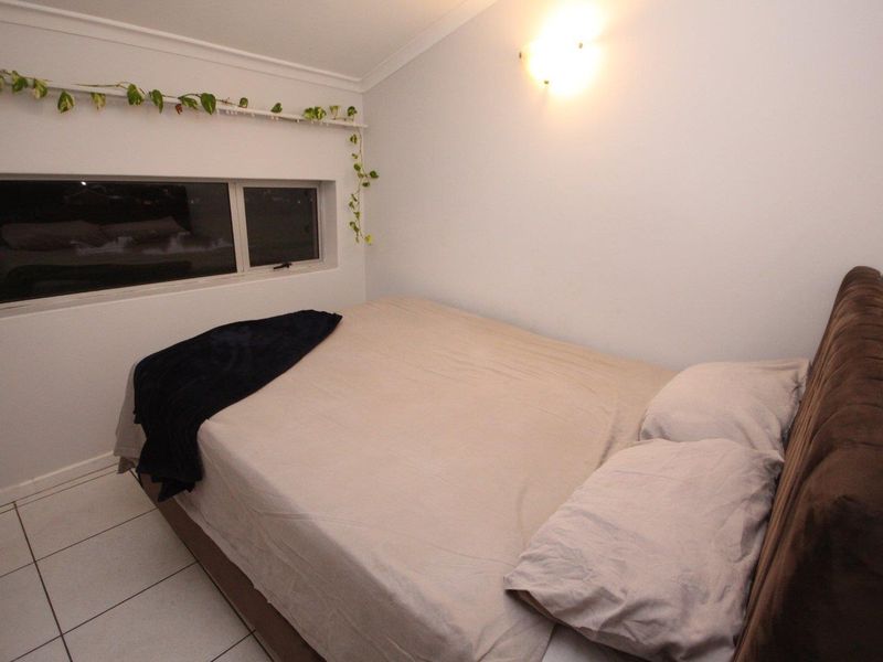 Apartment For Sale in Uitziht, Kraaifontein - Photo 9