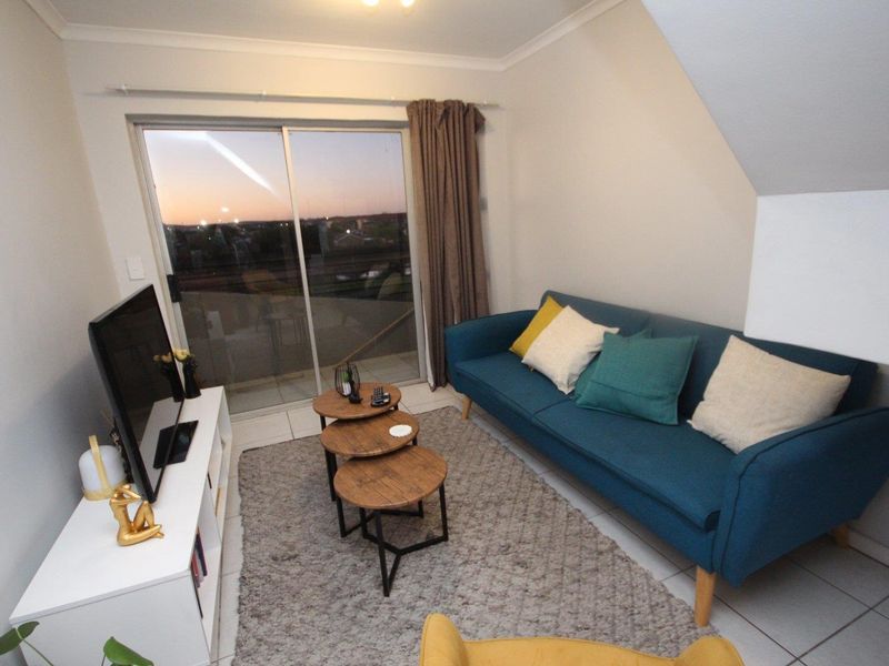 Apartment For Sale in Uitziht, Kraaifontein - Photo 5