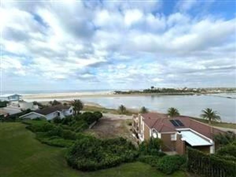 Exclusive Coastal Retreat with Lagoon and Ocean Views - Aston Bay, Jeffreys Bay - Photo 8