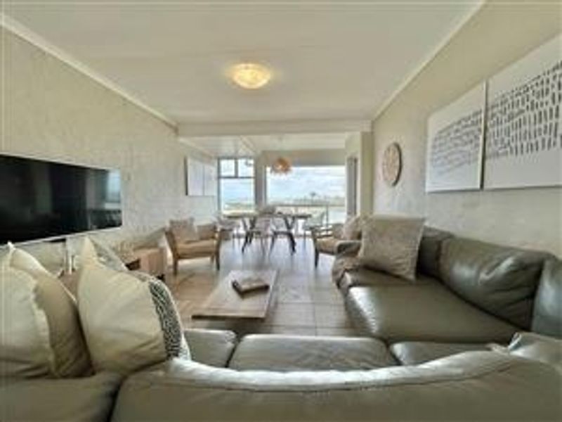Exclusive Coastal Retreat with Lagoon and Ocean Views - Aston Bay, Jeffreys Bay - Photo 2