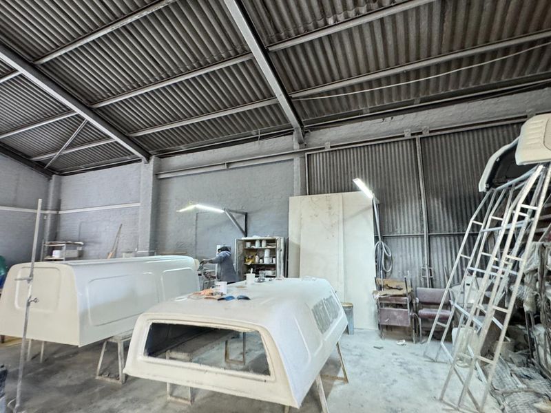586m2 Industrial Property To Let in Montague Gardens | Yard Space - Photo 8