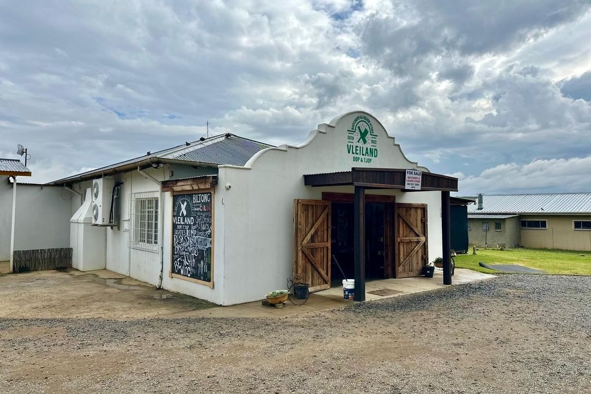 Fully Equipped Butchery and Liquor Store For Sale in Wakkerstroom. - Photo 4