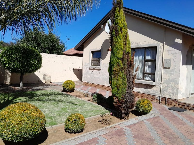 House For Sale in Rabie Ridge, Midrand - Photo 3