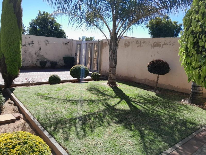 House For Sale in Rabie Ridge, Midrand - Photo 4
