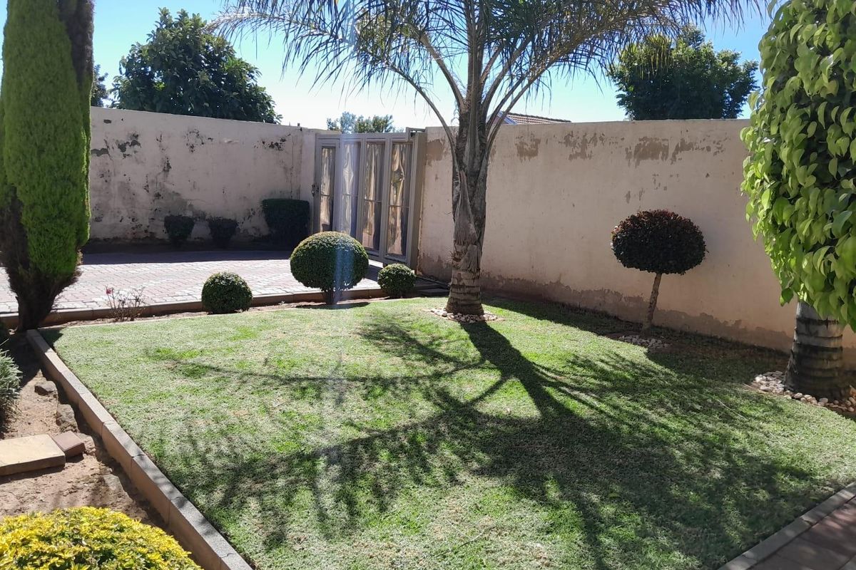 House For Sale in Rabie Ridge, Midrand - Photo 4