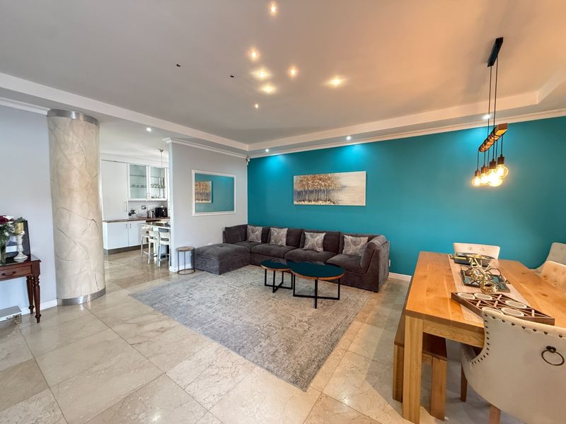 Modern 4 Bedroom Family Home In Goodwood Estate - Photo 2