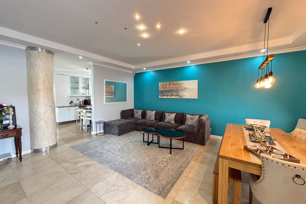 Modern 4 Bedroom Family Home In Goodwood Estate - Photo 2