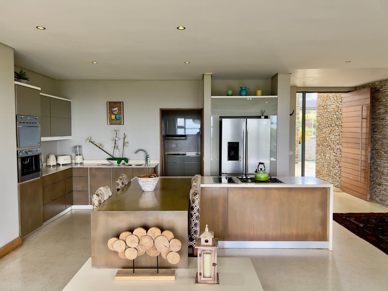 EXCLUSIVE LUXURY SEA LA VIEW  FOR RENTAL -COASTAL LIVING IN BRETTENWOOD COASTAL ESTATE - Photo 4