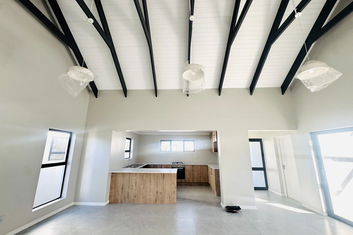 House For Sale in Laguna, Langebaan - Photo 3