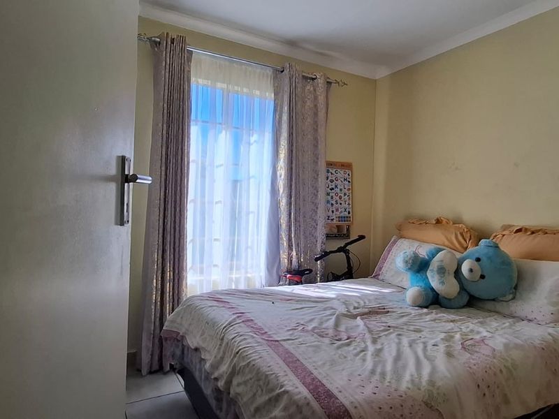 Corner Stand House For Sale in Sky City, Alberton - Photo 10