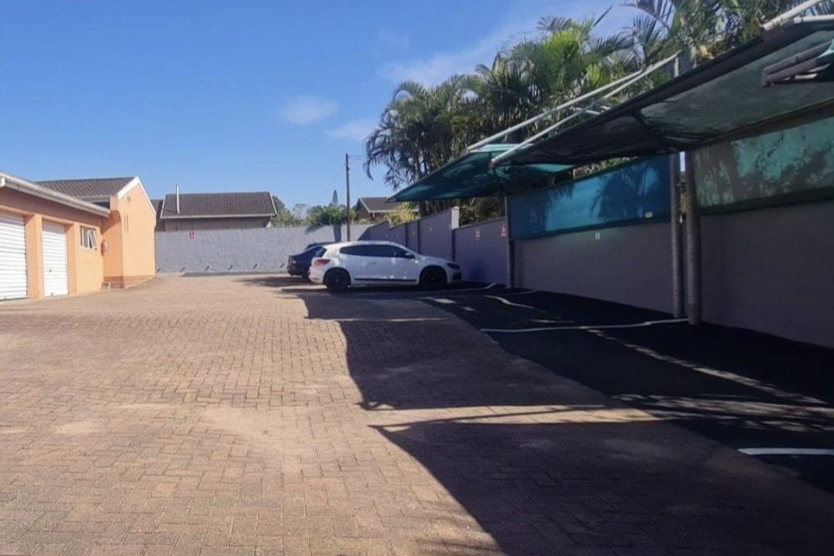 Townhouse For Sale in Malvern, Durban, KwaZulu Natal - Photo 4