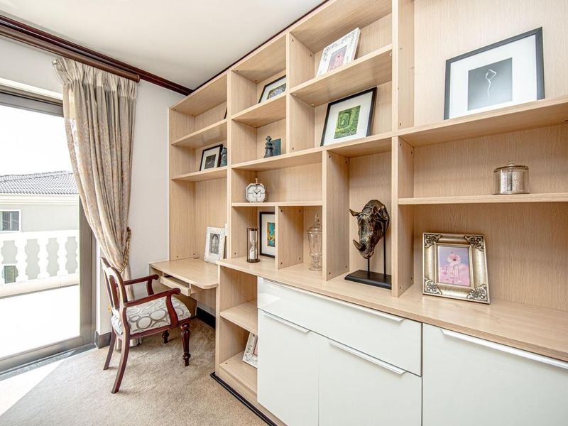Cluster To Rent in Fourways, Sandton - Photo 4