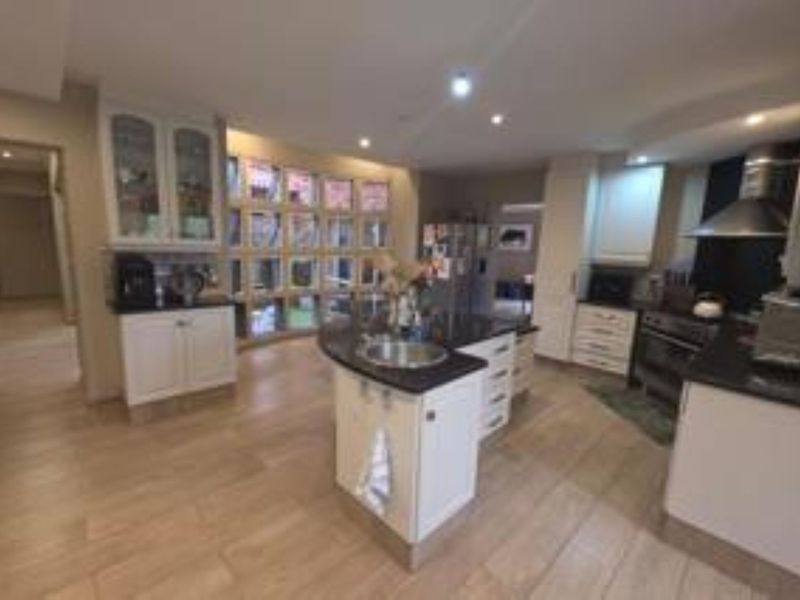 House For Sale in Rooihuiskraal, Centurion - Photo 10