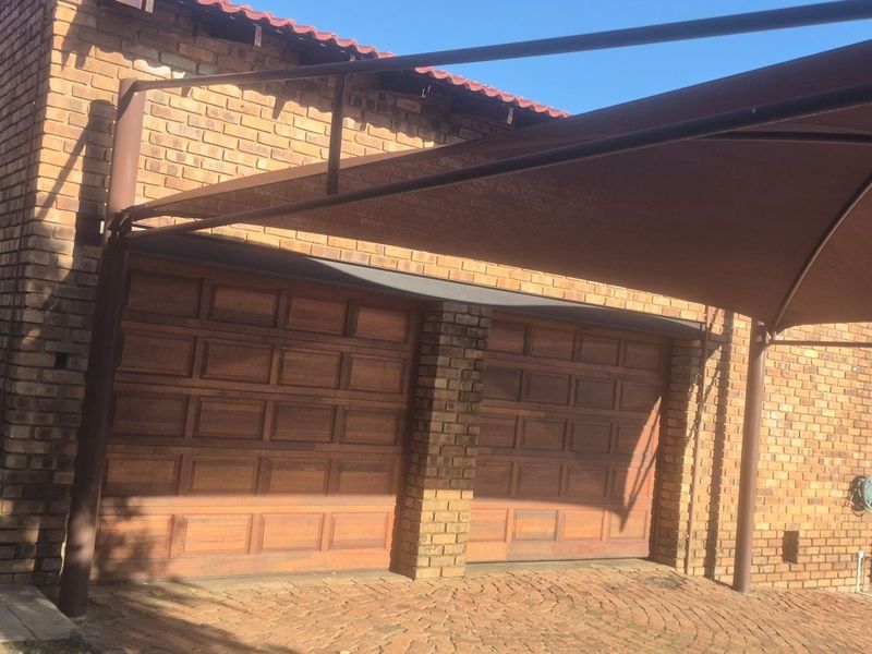 House For Sale in Rooihuiskraal, Centurion - Photo 3
