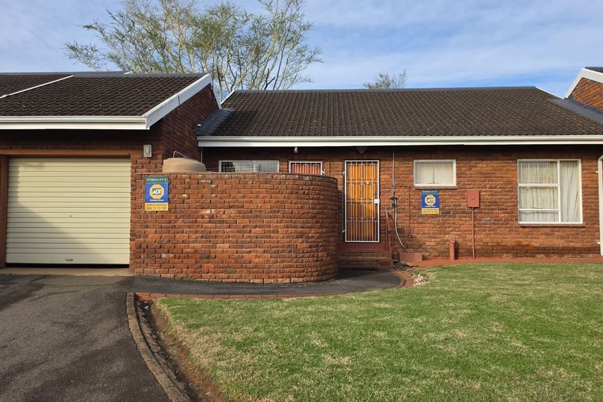 Townhouse For Sale in Lincoln Meade, Pietermaritzburg, KwaZulu Natal - Photo 3