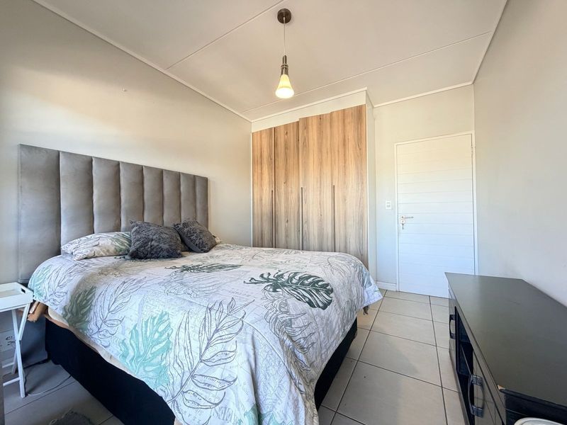1 Bedroom Apartment/ Flat to rent in Linbro Park - Photo 6