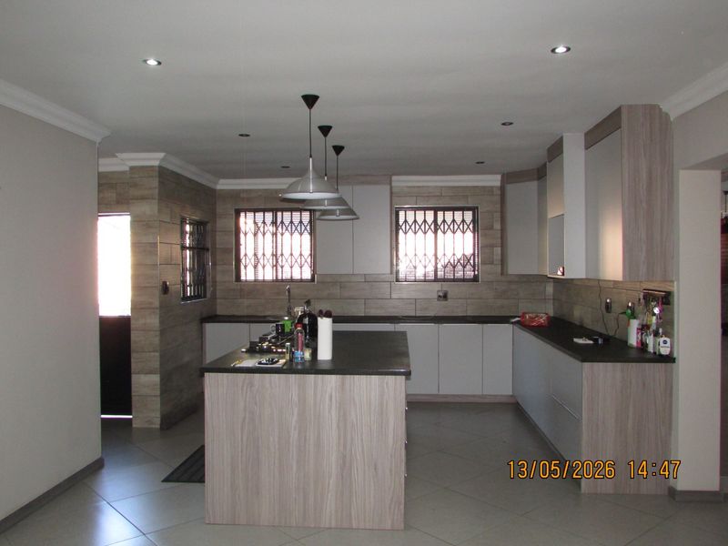House For Sale in Erasmus, Bronkhorstspruit - Photo 7