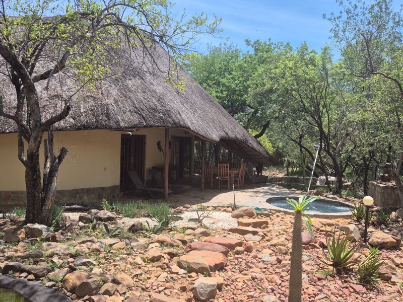 House, built on a 1 hectare plot, For Sale in Canyon Game Reserve, Hoedspruit - Photo 1