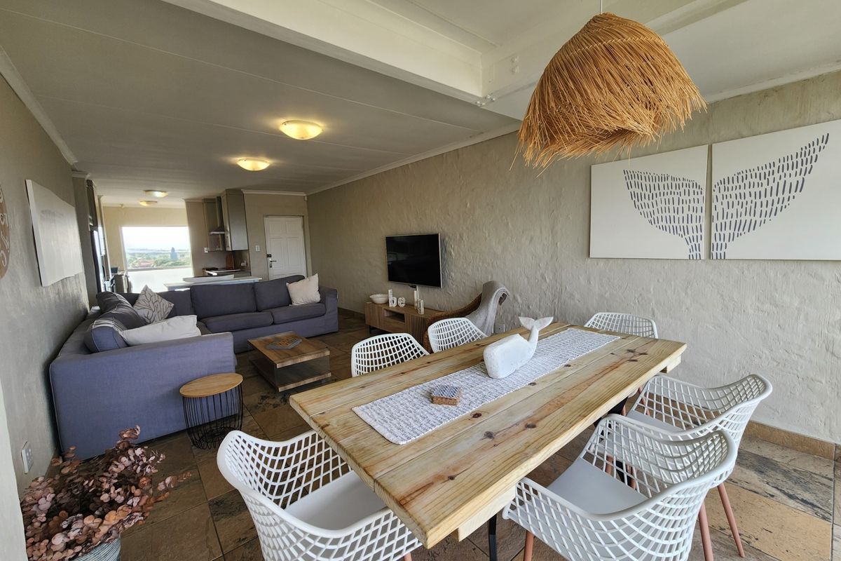 Aston Bay Flat with Panoramic Views and Modern Living - Photo 5
