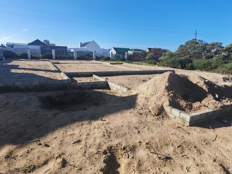 DREAM HOME LOADING! -  PLOT AND PLAN, BRITANNIA BAY - Photo 2