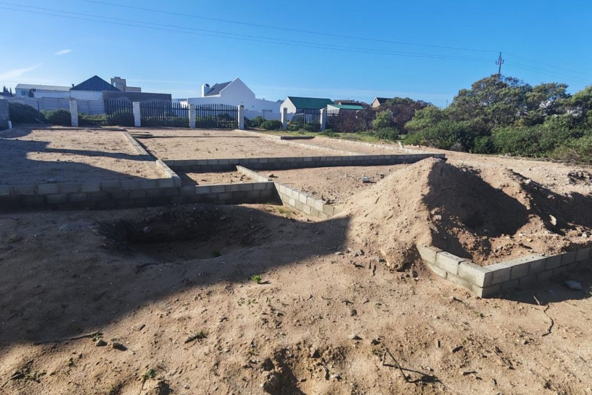 DREAM HOME LOADING! -  PLOT AND PLAN, BRITANNIA BAY - Photo 2