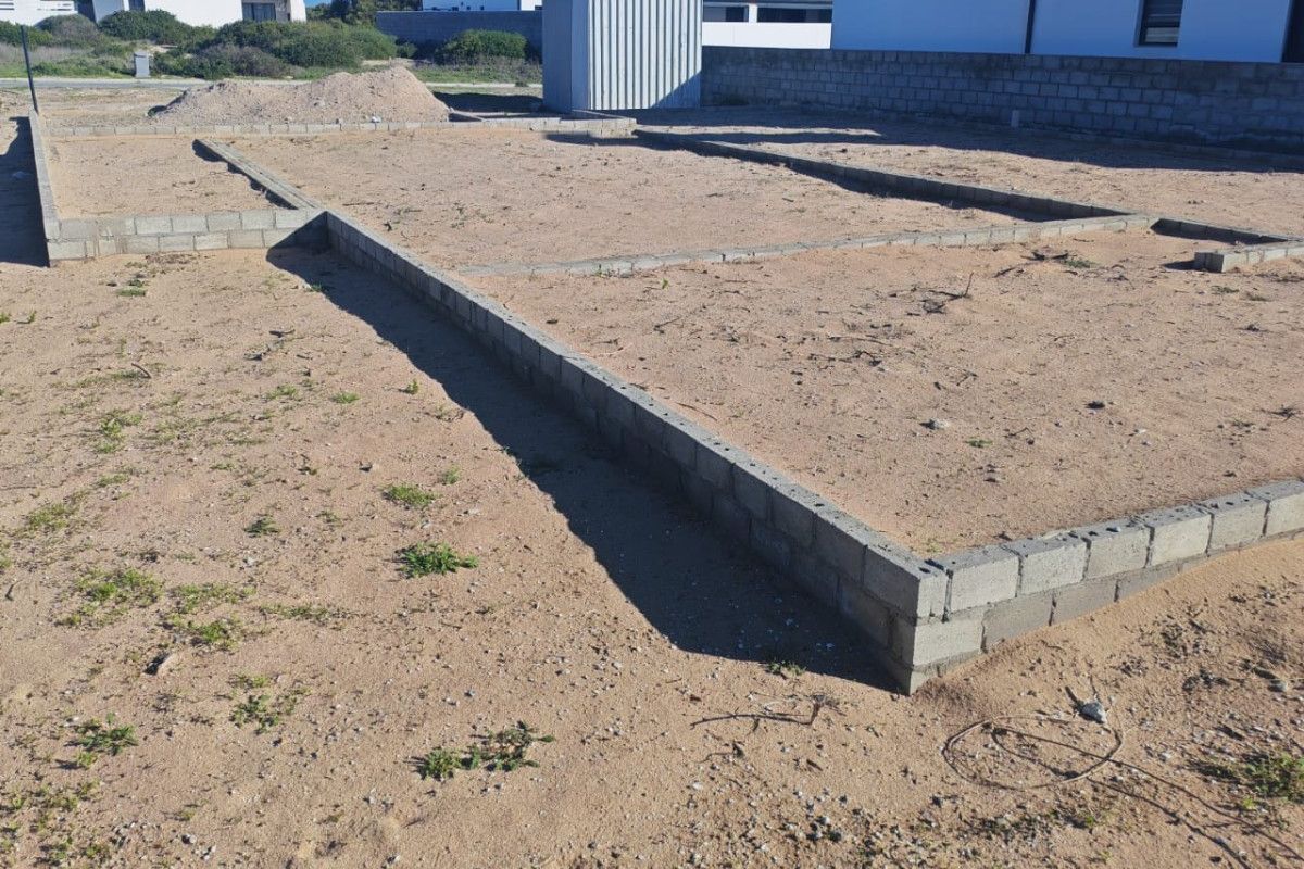 DREAM HOME LOADING! -  PLOT AND PLAN, BRITANNIA BAY - Photo 4