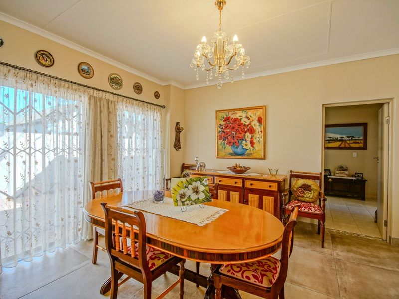 SPACIOUS AND ATTRACTIVE 3-BEDROOM FAMILY HOME! - Photo 2