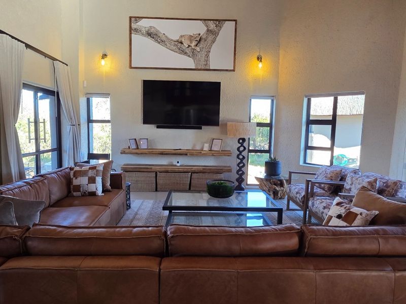 Mabalingwe - Cyferfontein - Four bedroom lodge - Furniture and Game viewer included - Photo 6