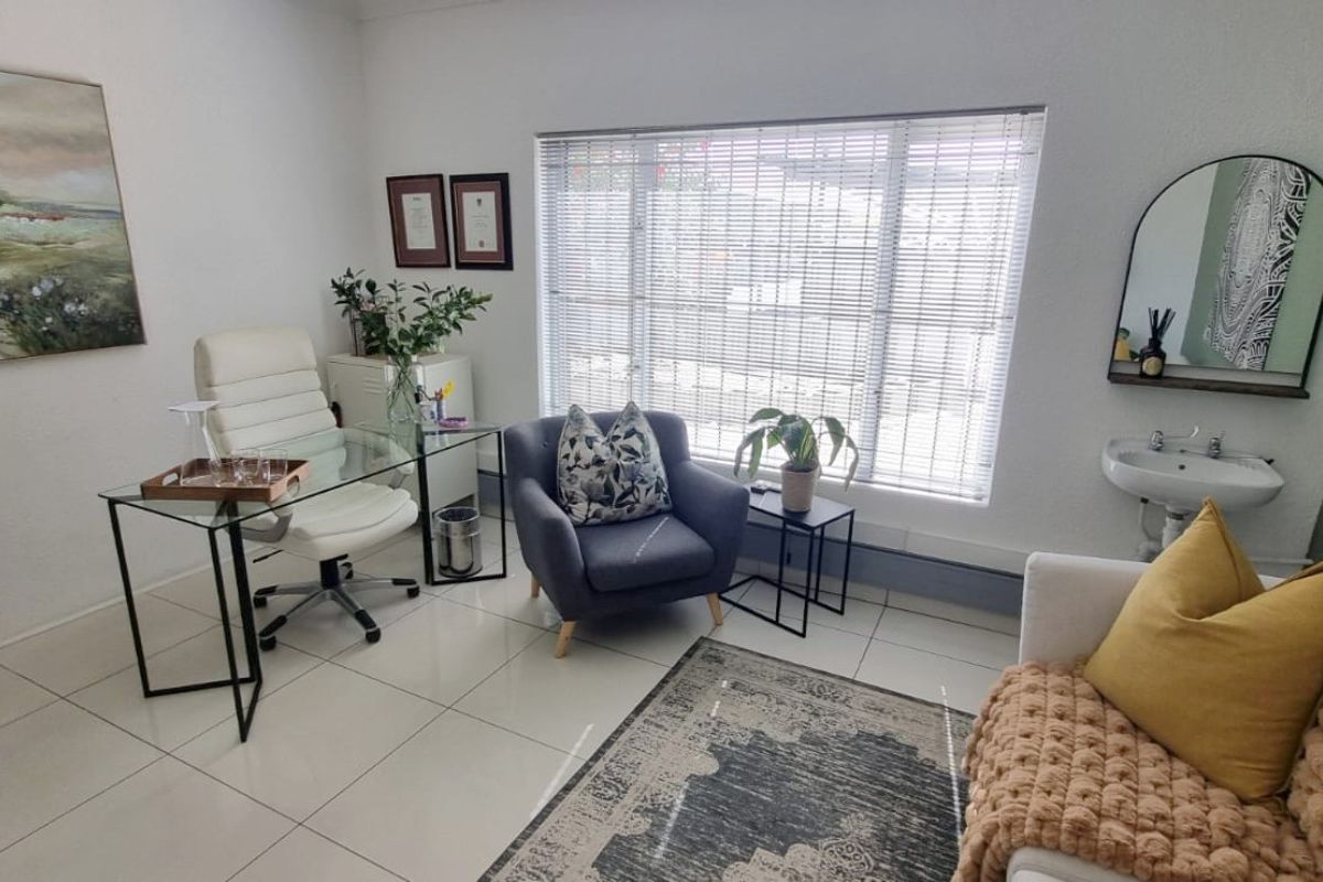 Medical Office for Rent in Prime Location - Photo 3