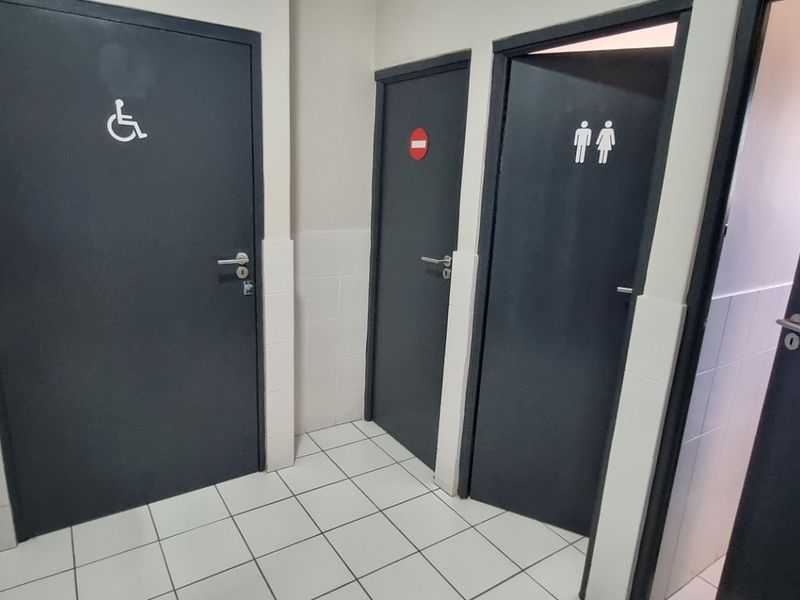 Medical Office for Rent in Prime Location - Photo 9