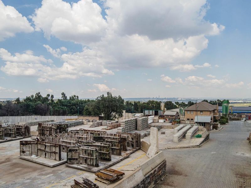 Industrial Property For Sale in Chloorkop Kempton Park Gauteng - Photo 1