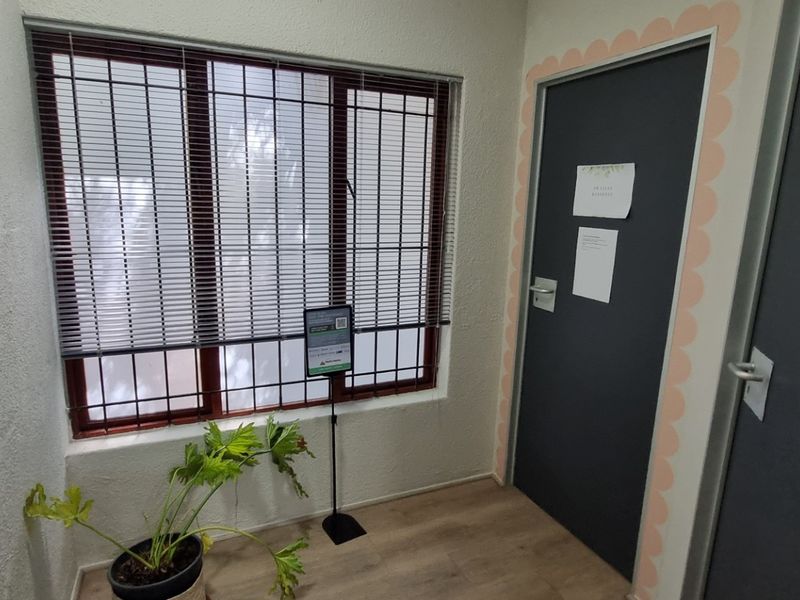 Medical suite for Rent next to Mediclinic - Milnerton - Photo 9