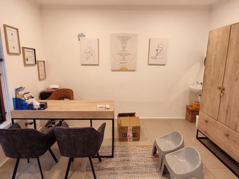 Medical suite for Rent next to Mediclinic - Milnerton - Photo 3