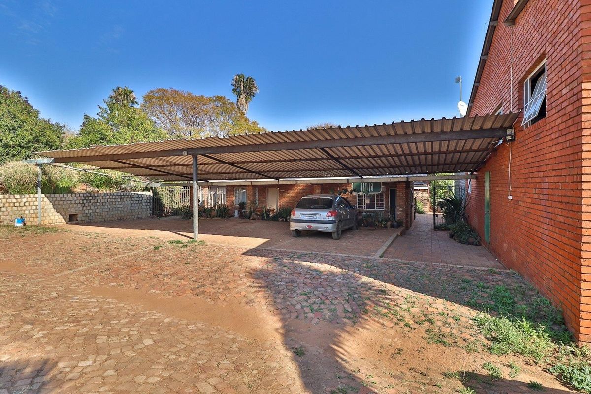 Excellent investment opportunity - in an area where large tracts of land are in high demand - Photo 3
