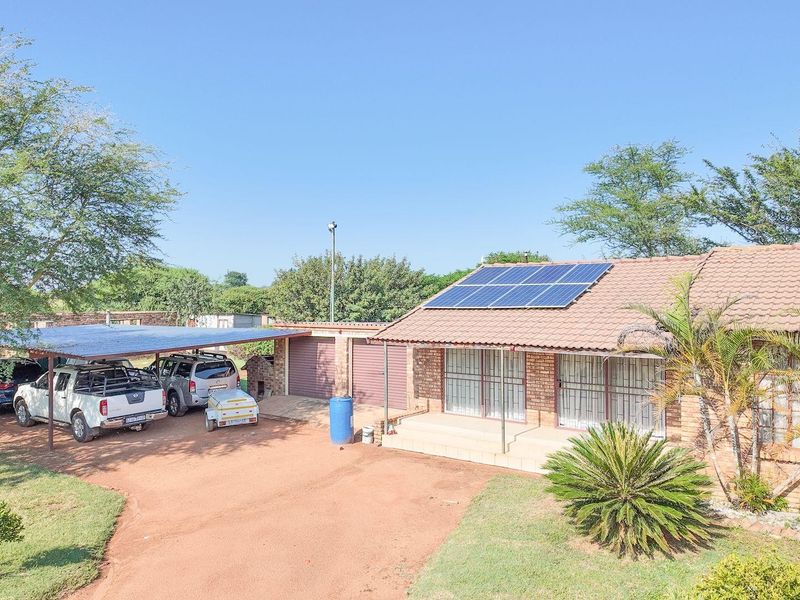 Excellent investment opportunity - fully fenced cattle/game farm with gorgeous homestead - Photo 6