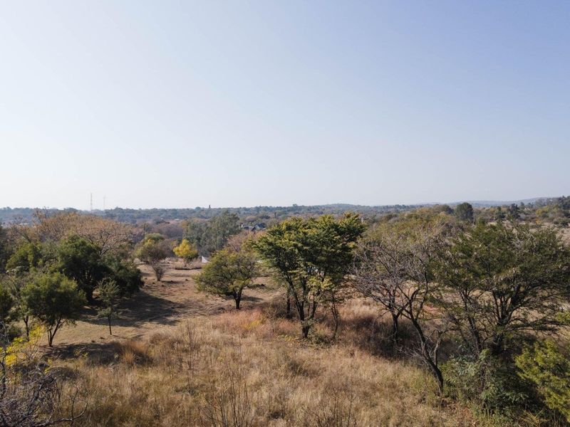 1 hectare plot within secure private estate - 2 kms from pretoria - Photo 1
