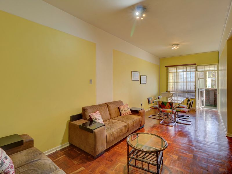 Apartment For Sale in Parktown, Johannesburg - Photo 3